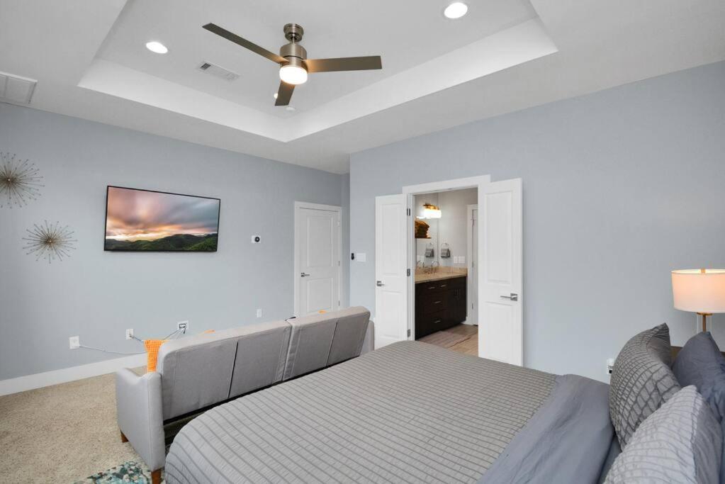 Skyline Views - Sleeps 10 Home Near Downtown Houston Bagian luar foto